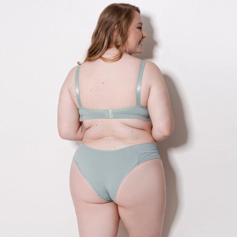 Conjunto Plus Size Com Bojo e Renda